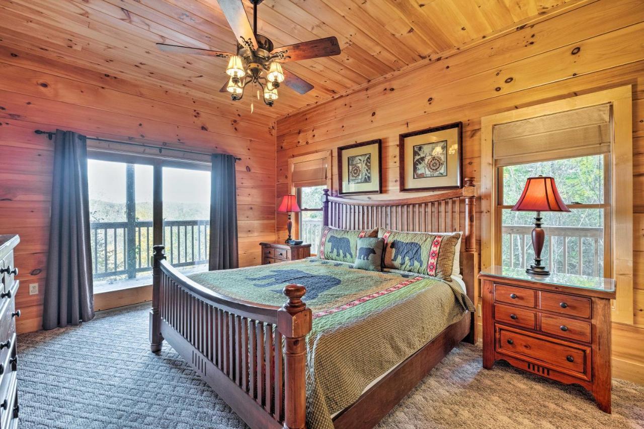 Pigeon Forge Cabin With Brand New Hot Tub And Views! Vila Sevierville Exterior foto