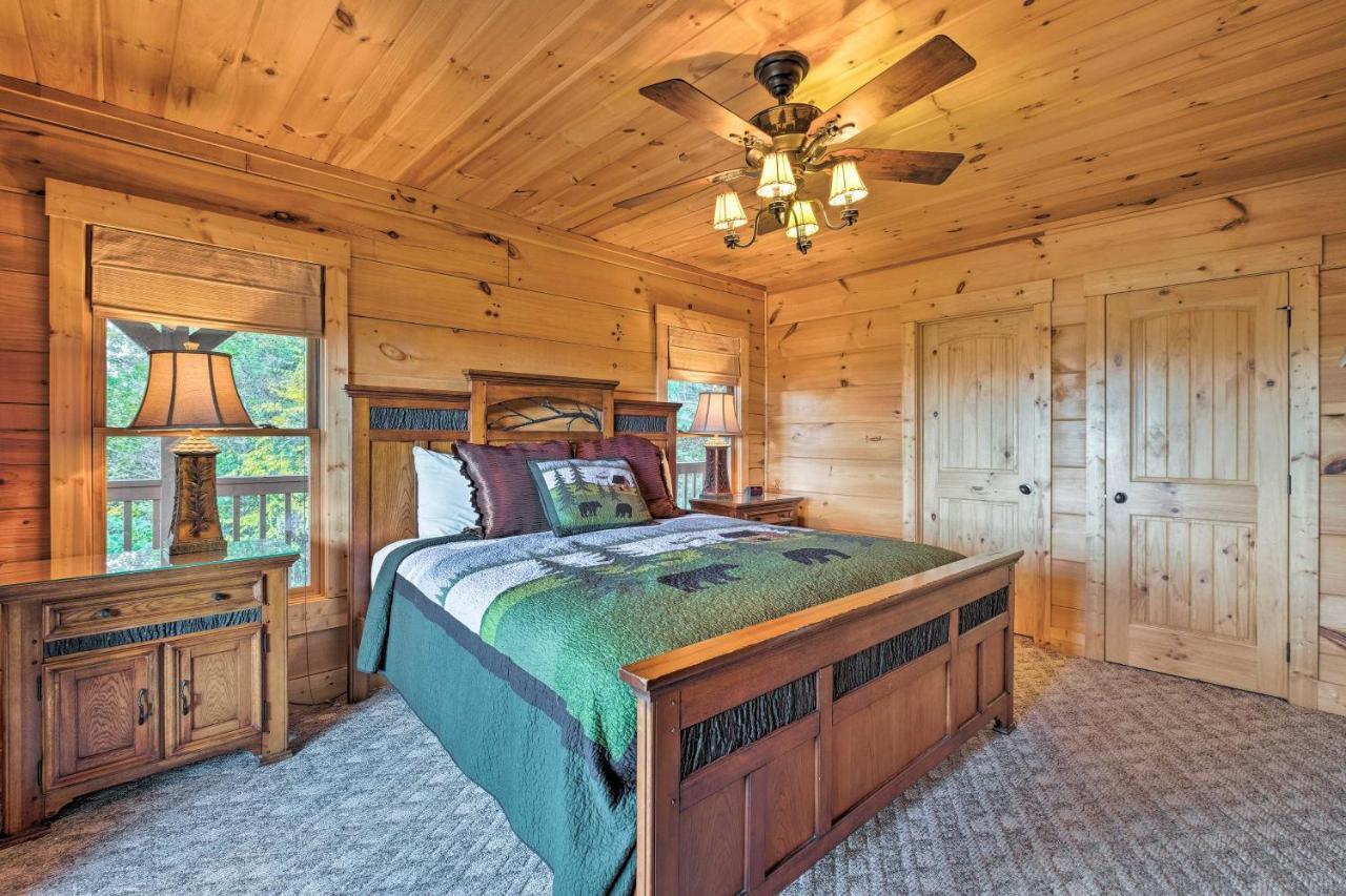 Pigeon Forge Cabin With Brand New Hot Tub And Views! Sevierville Exterior foto